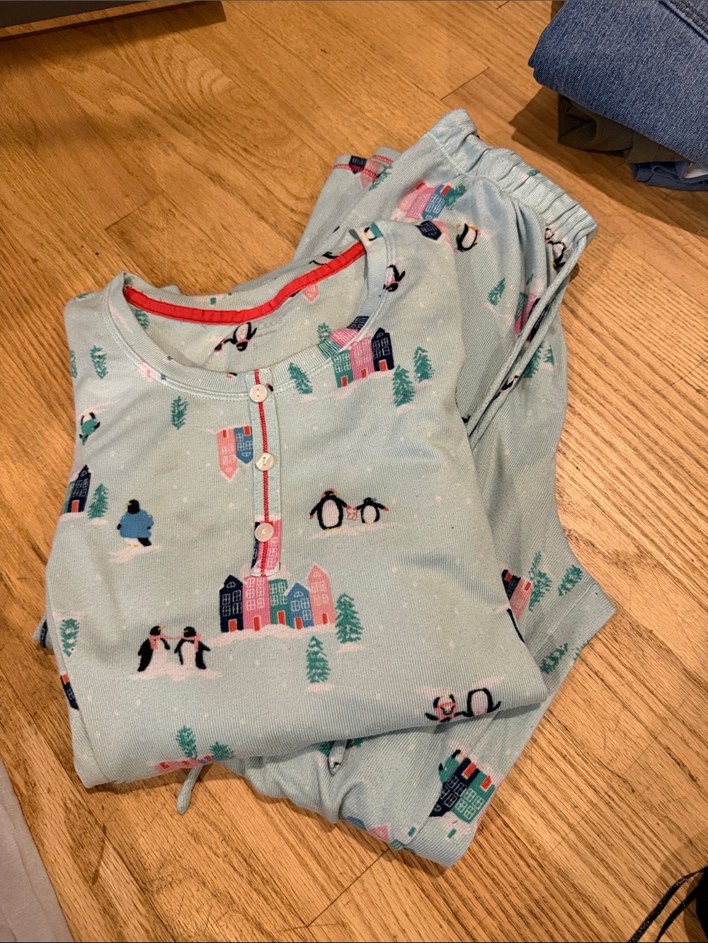 Cuddl Duds Light Aqua Penguin Print Pajama Set with Coral Trim